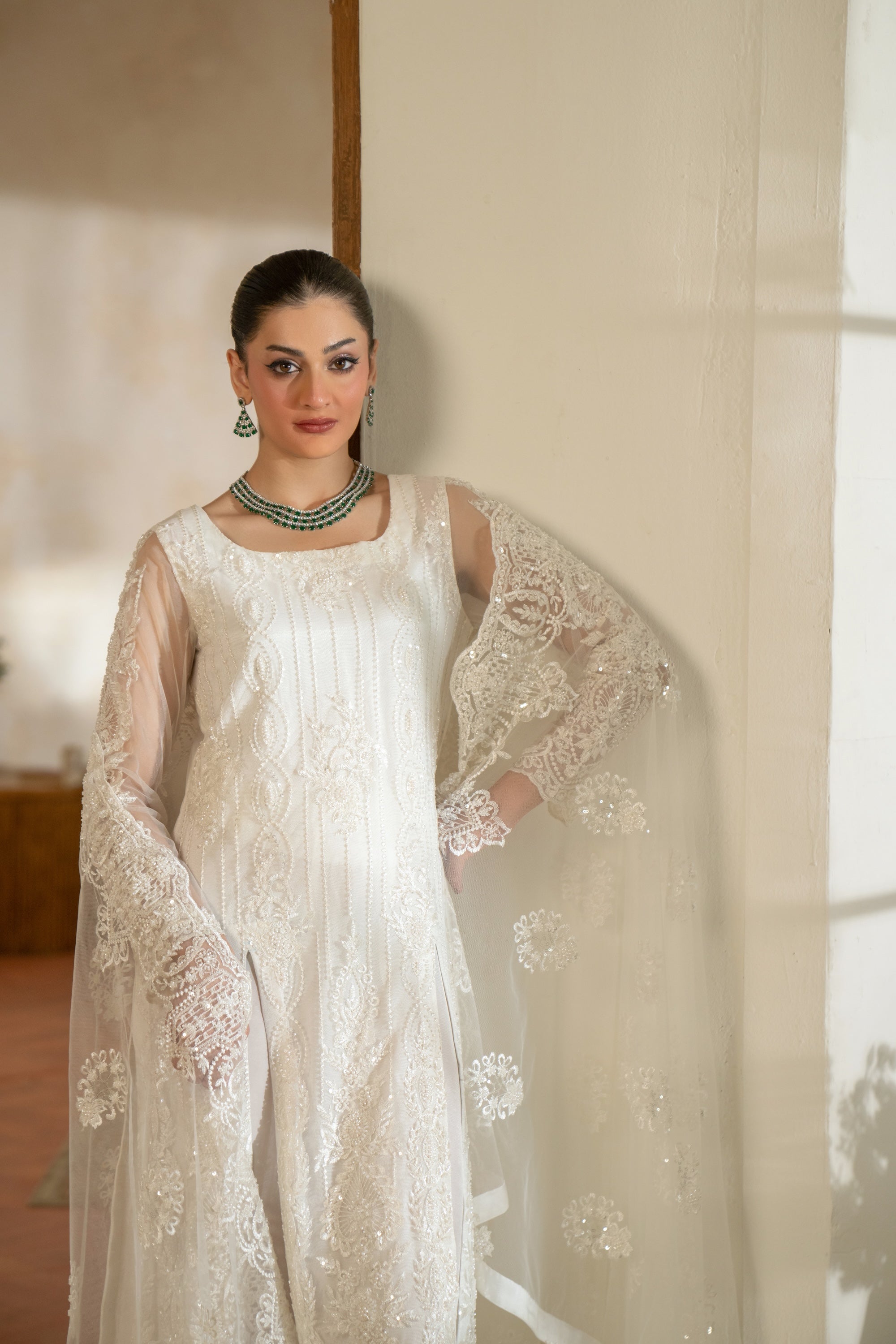 IVORY EMBELLISHED NET SET