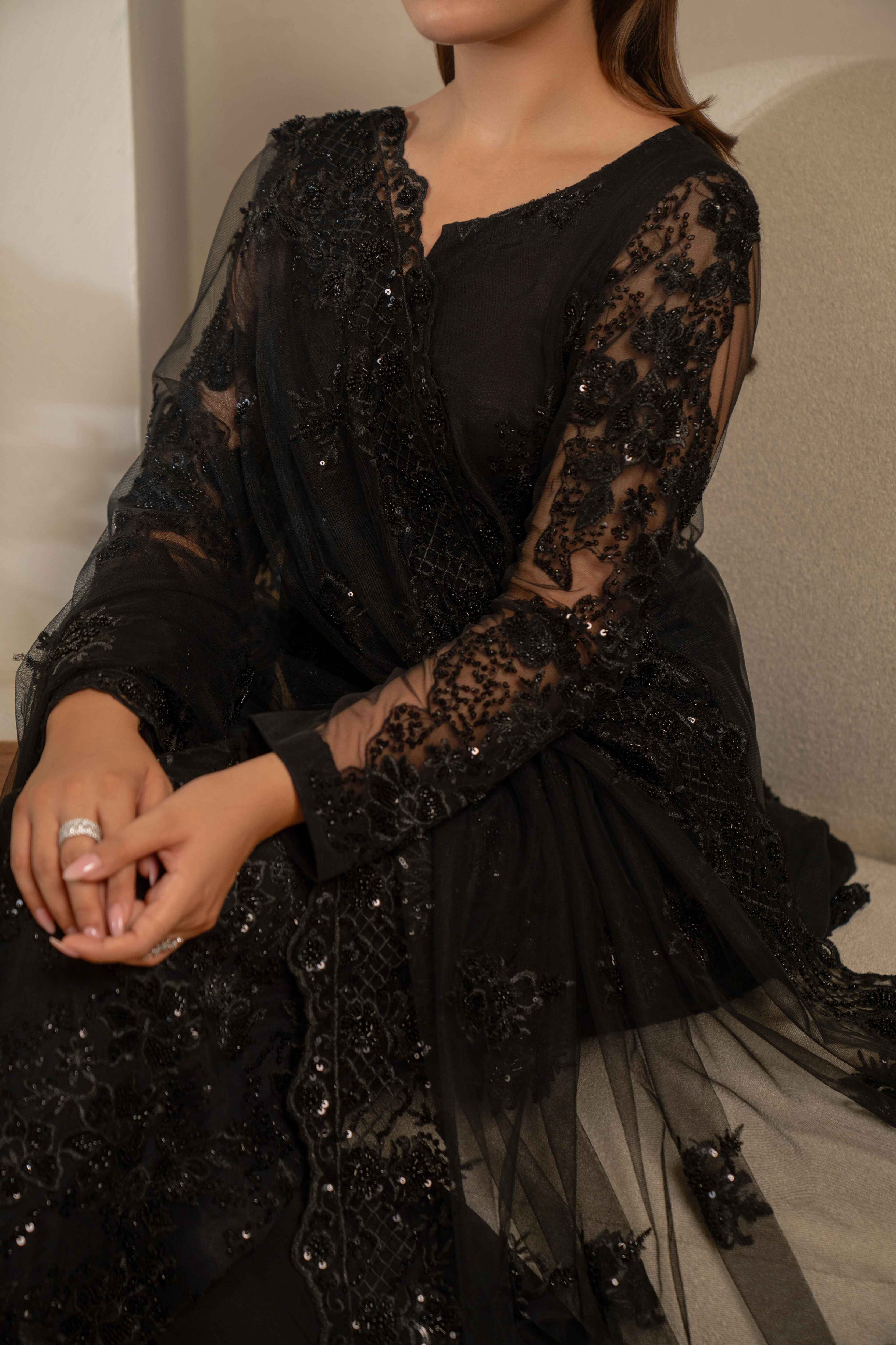 BLACK EMBELLISHED NET SET