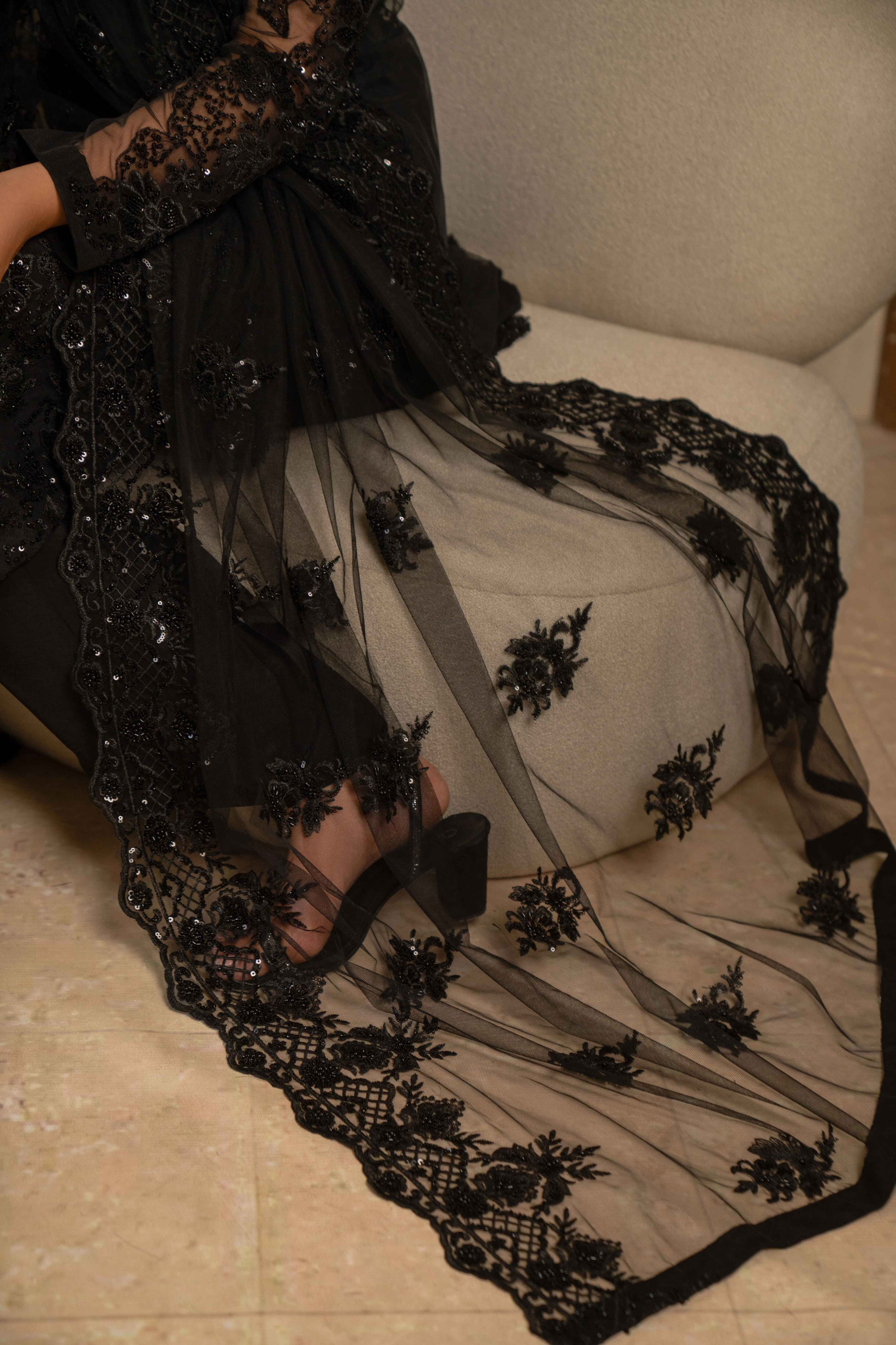 BLACK EMBELLISHED NET SET