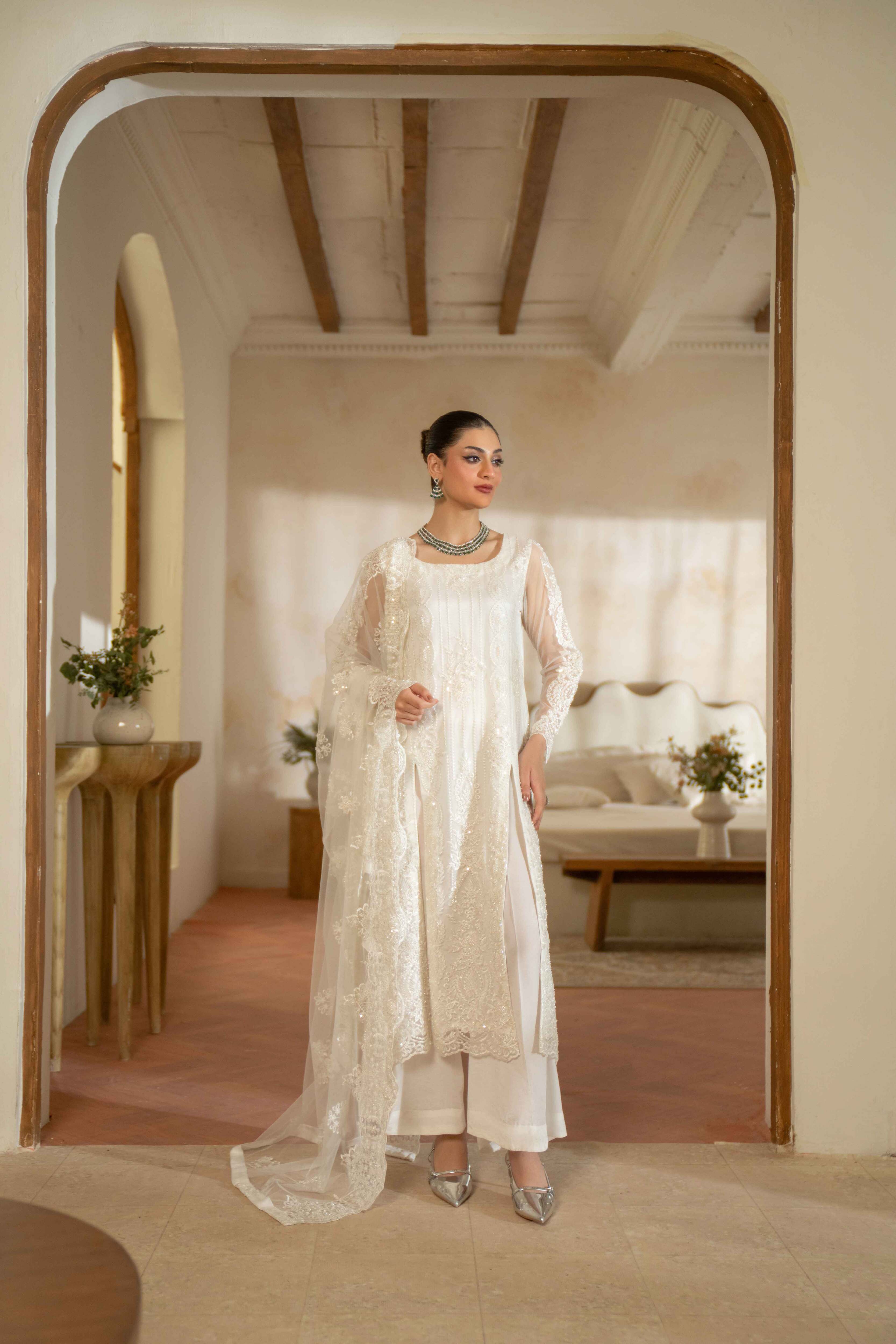 IVORY EMBELLISHED NET SET