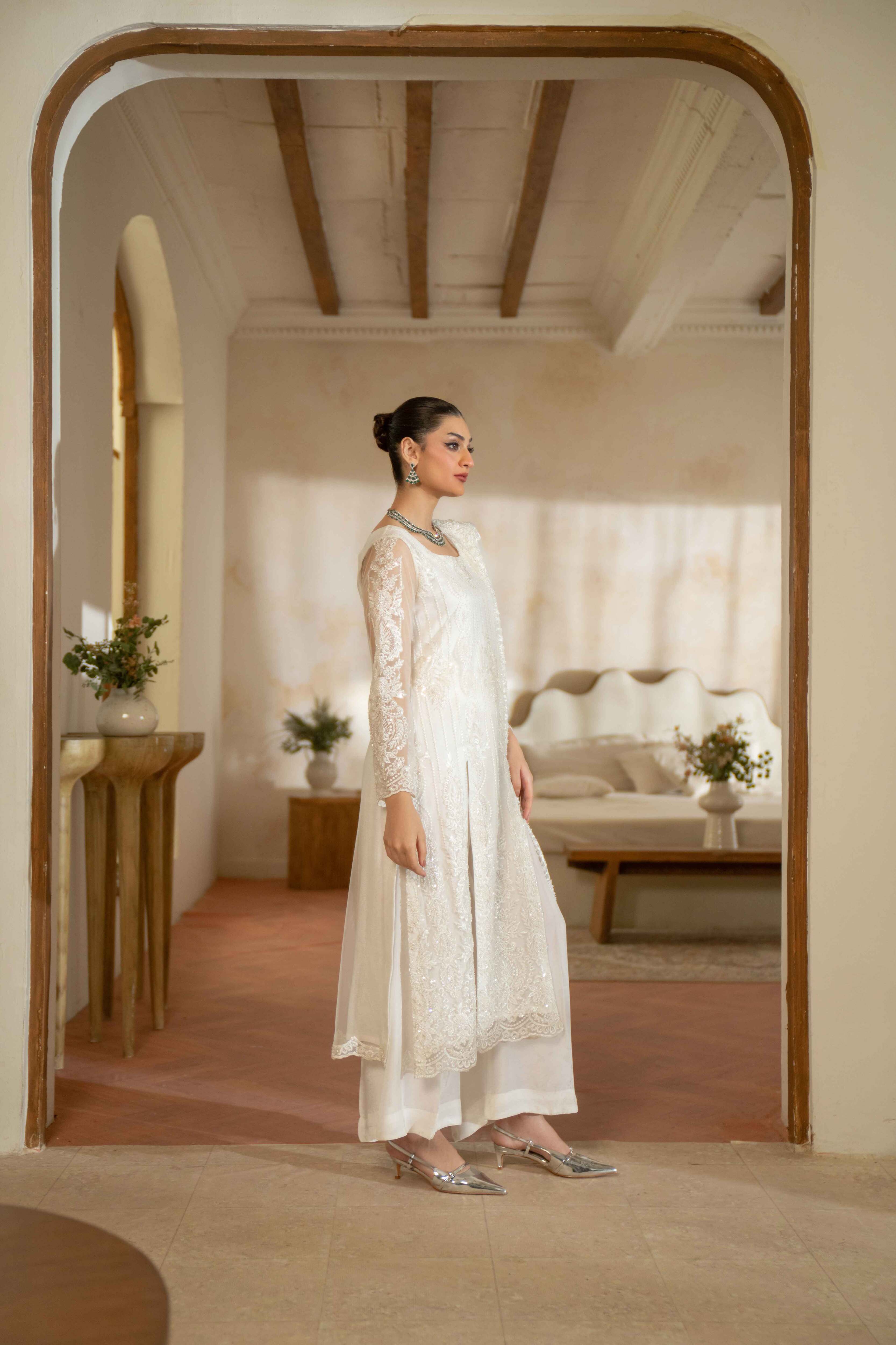 IVORY EMBELLISHED NET SET