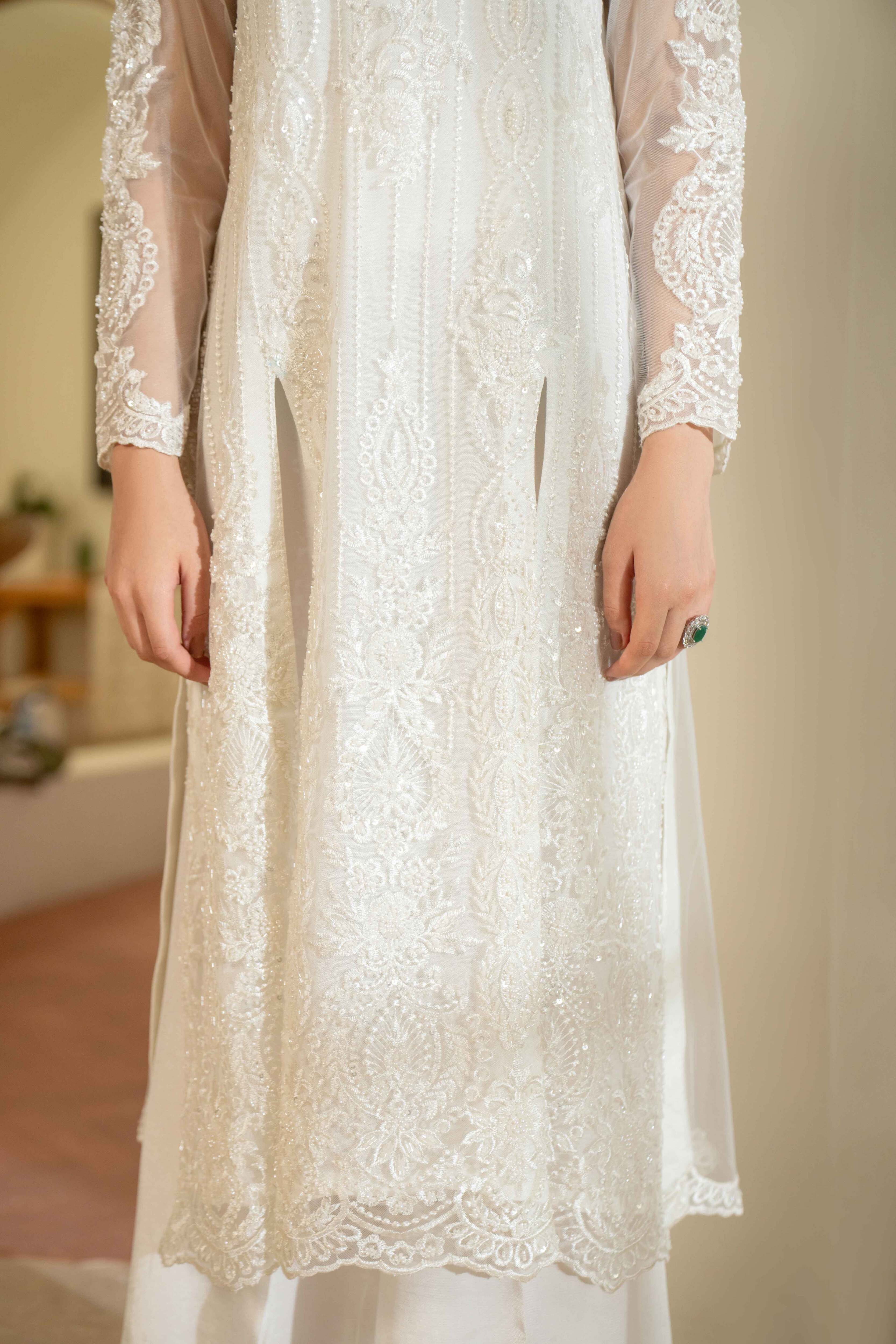 IVORY EMBELLISHED NET SET