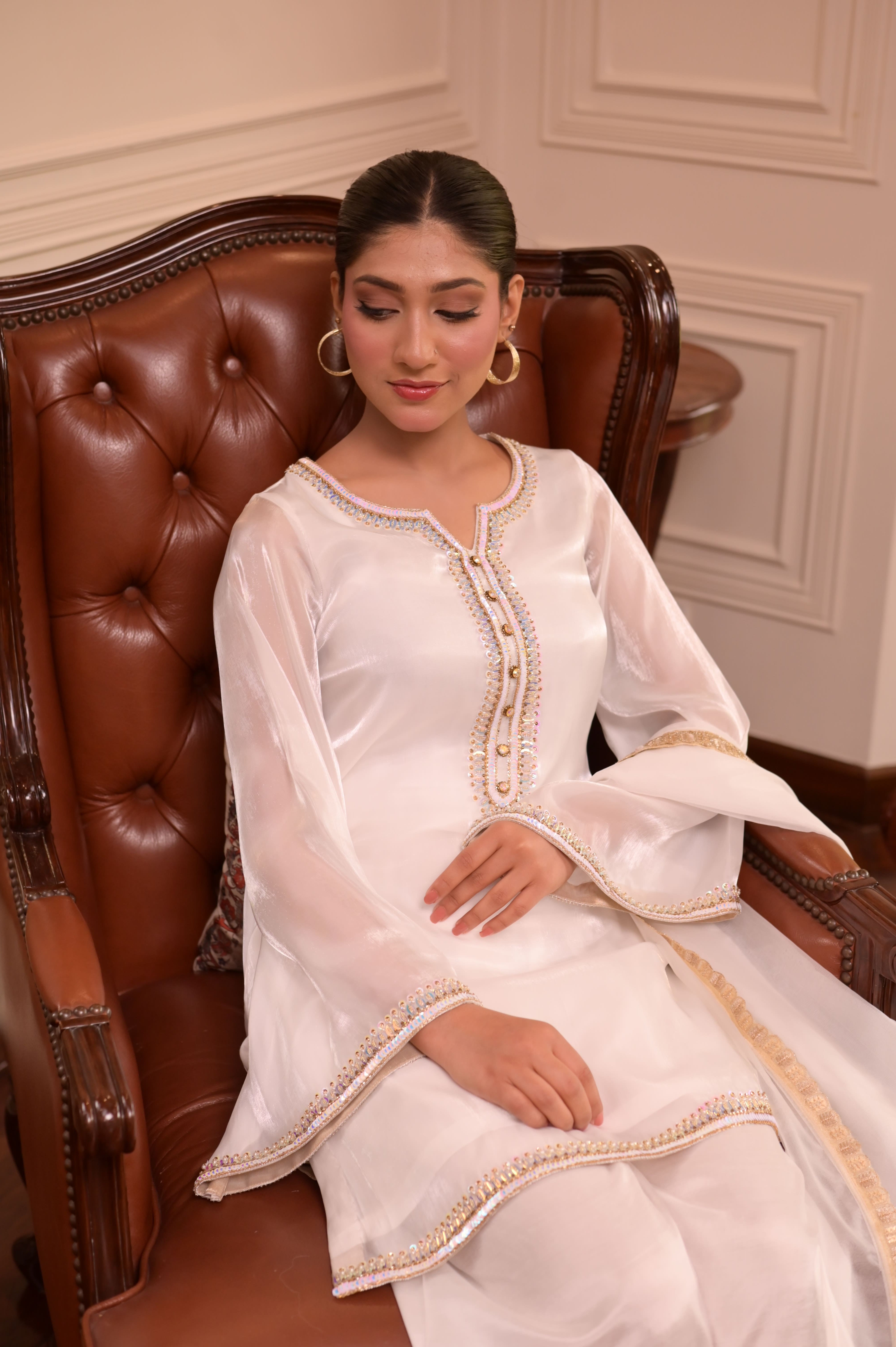 CELESTIAL SWAN HANDWORKED 3-PC ENSEMBLE