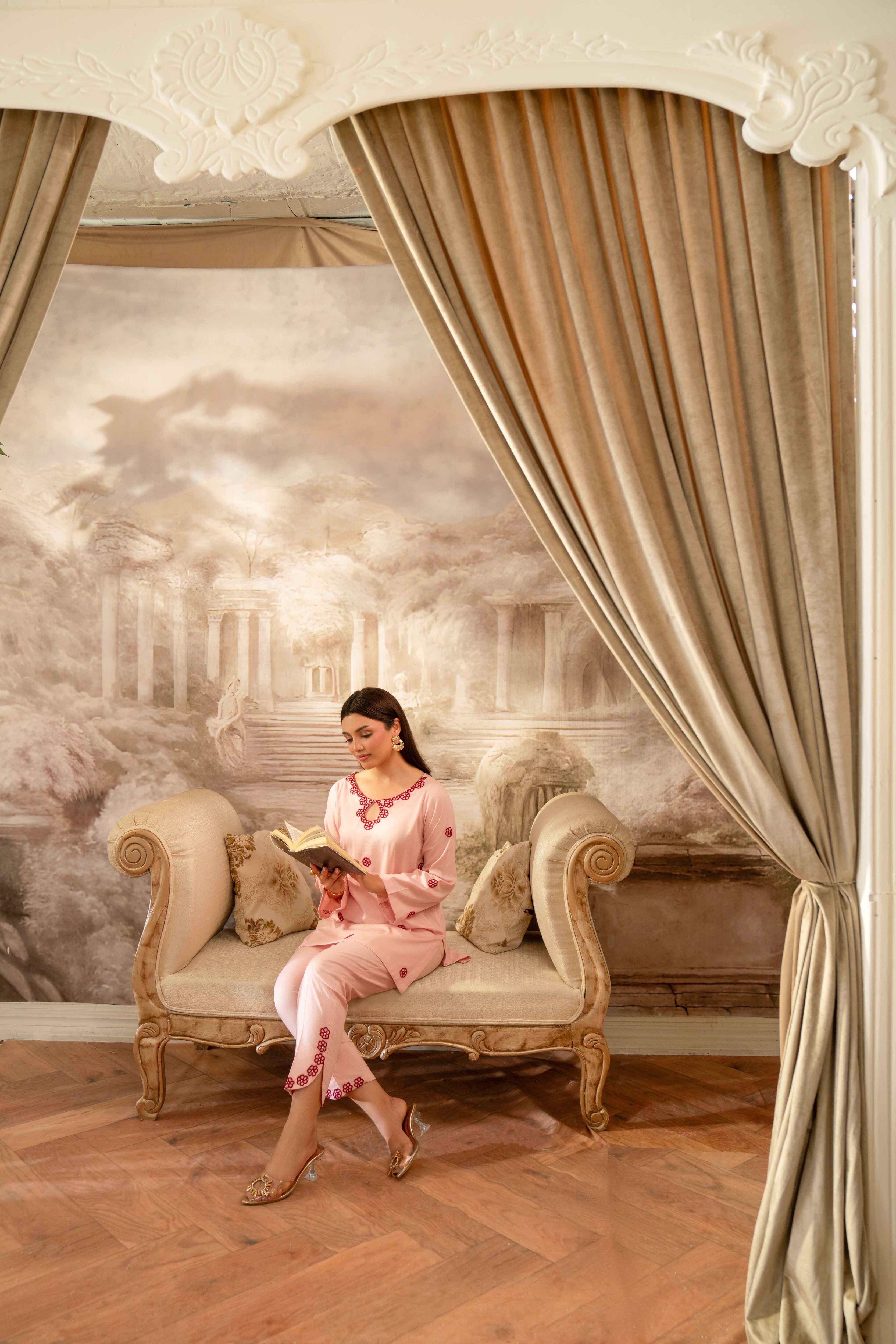PASTEL PINK HAND EMBROIDERED SIGNATURE 2-PIECE SET