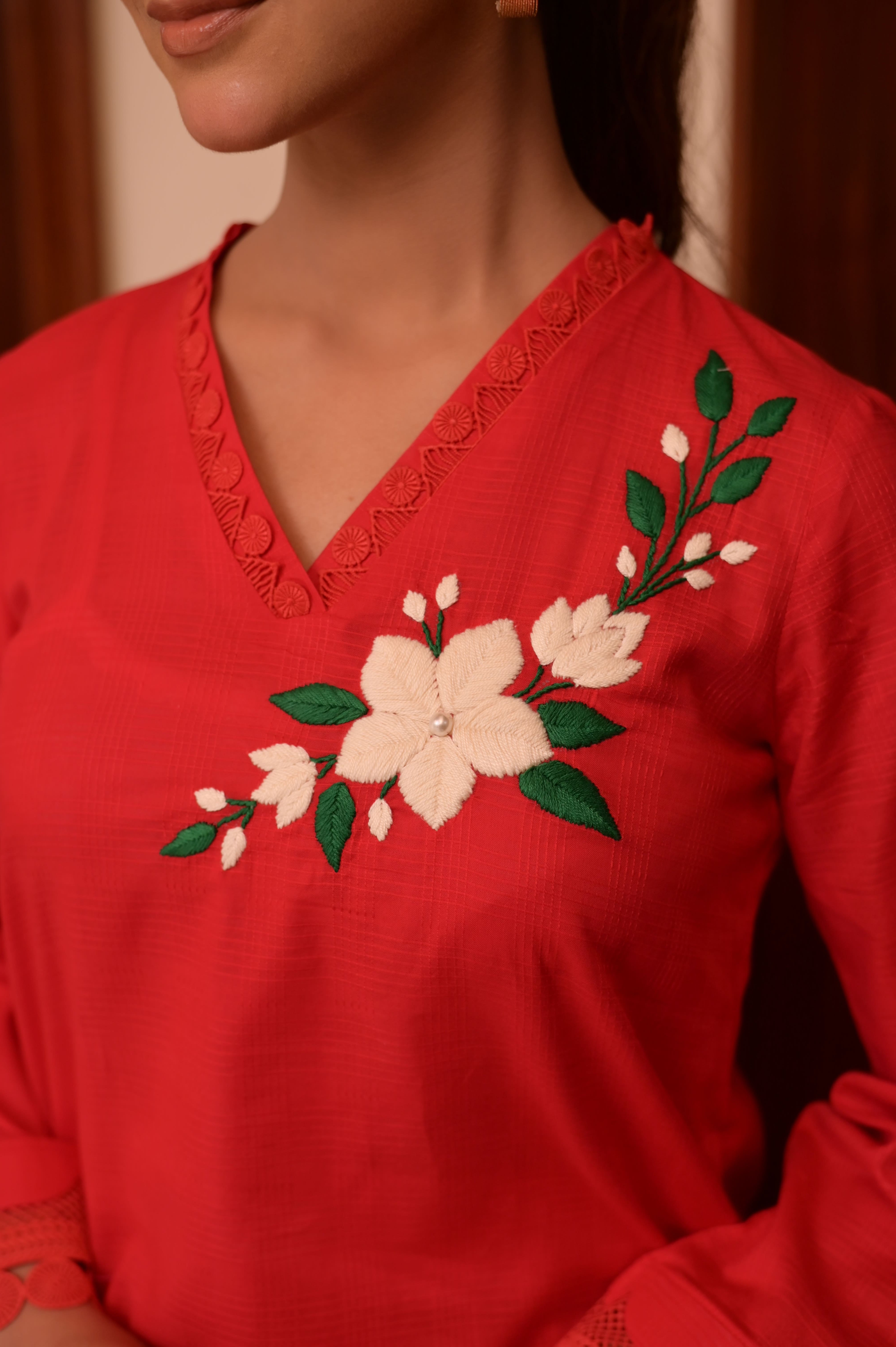 CRIMSON BLOOM HAND-EMBROIDERED COTTON JACQUARD 2-PC SET