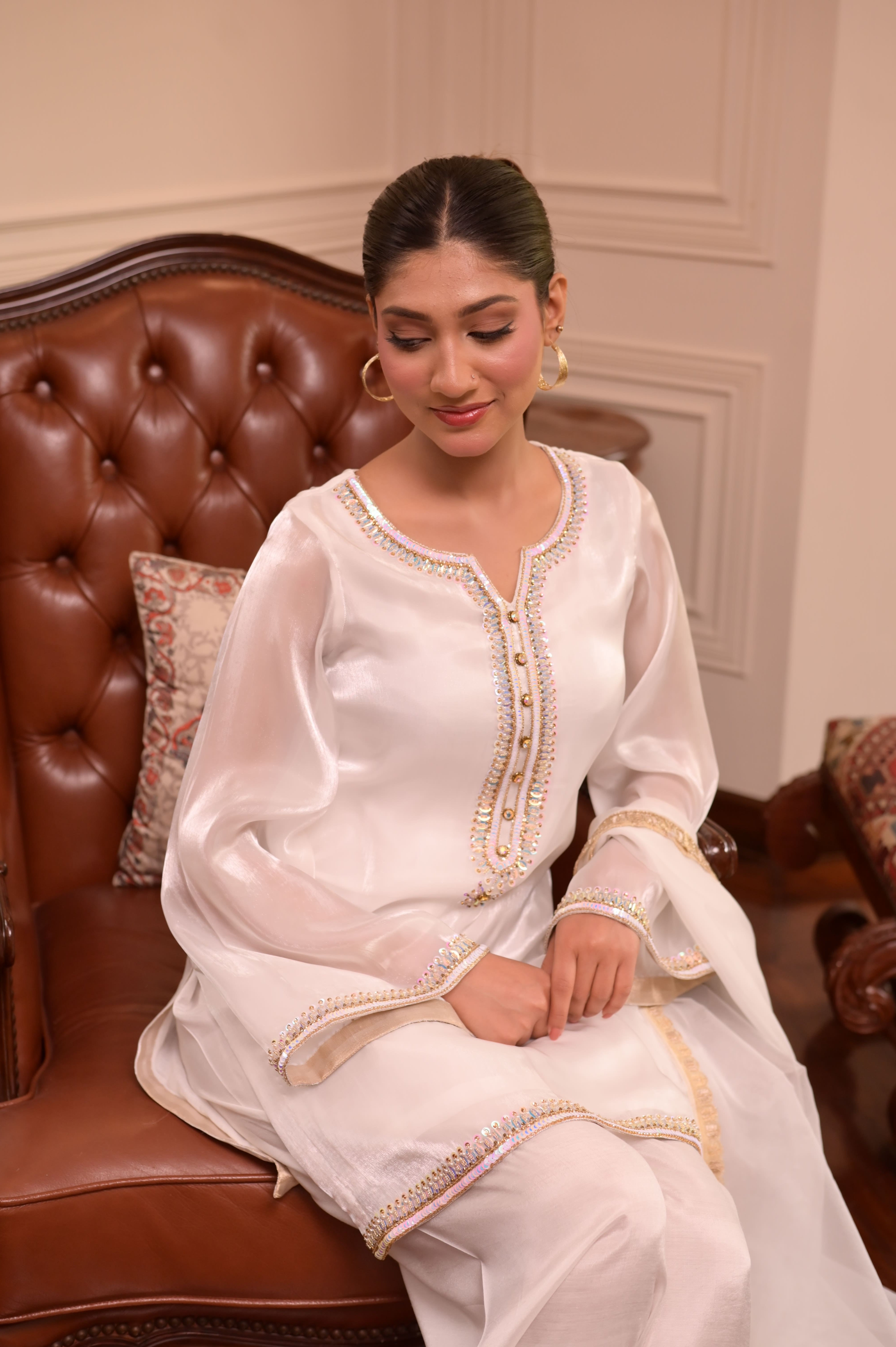 CELESTIAL SWAN HANDWORKED 3-PC ENSEMBLE