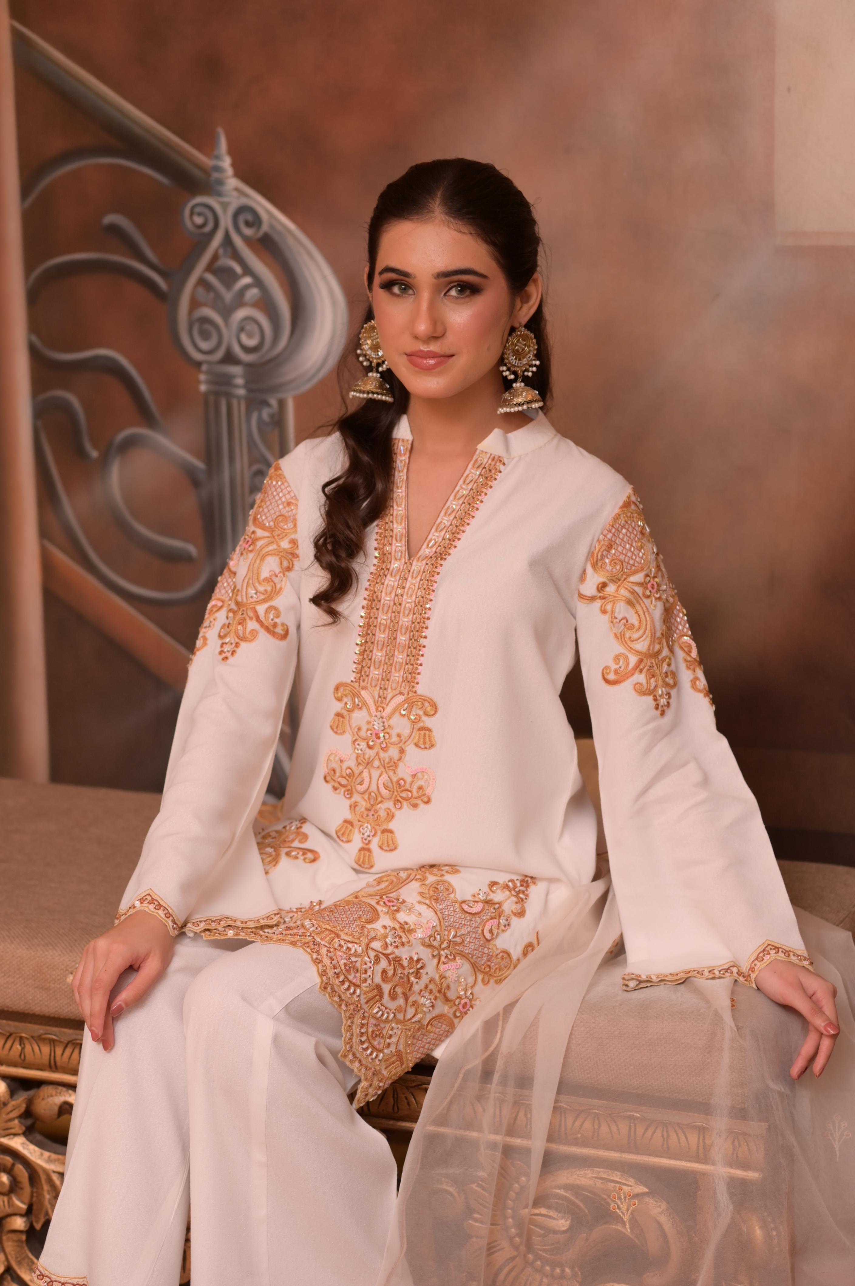 Soft Peach Ornate 3-Pc Karandi Set