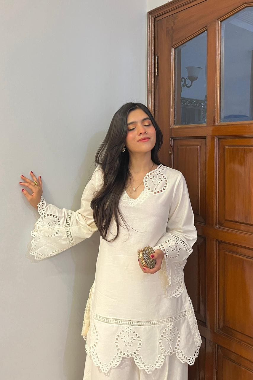 IVORY CHIKANKARI 2-PC SET